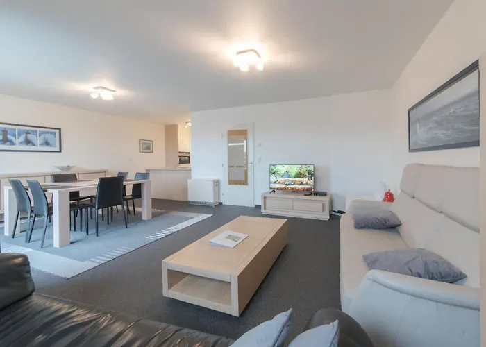 Apartment Strandhuis By Interhome