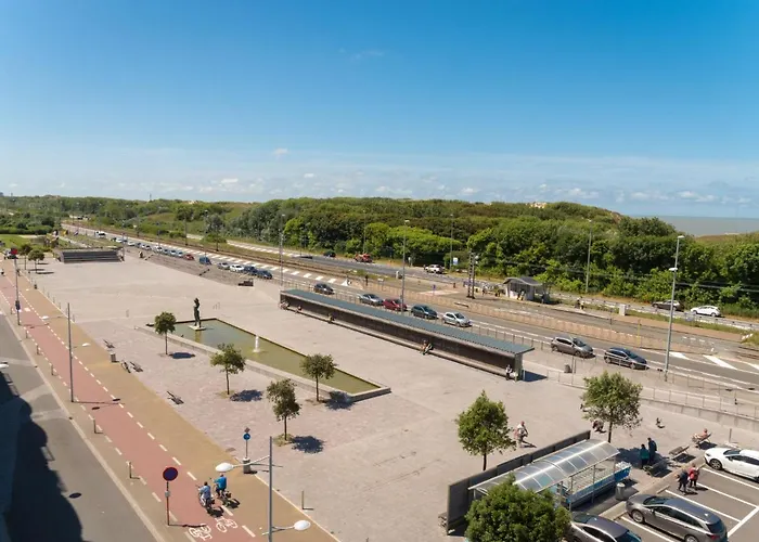 Apartment Strandhuis By Interhome